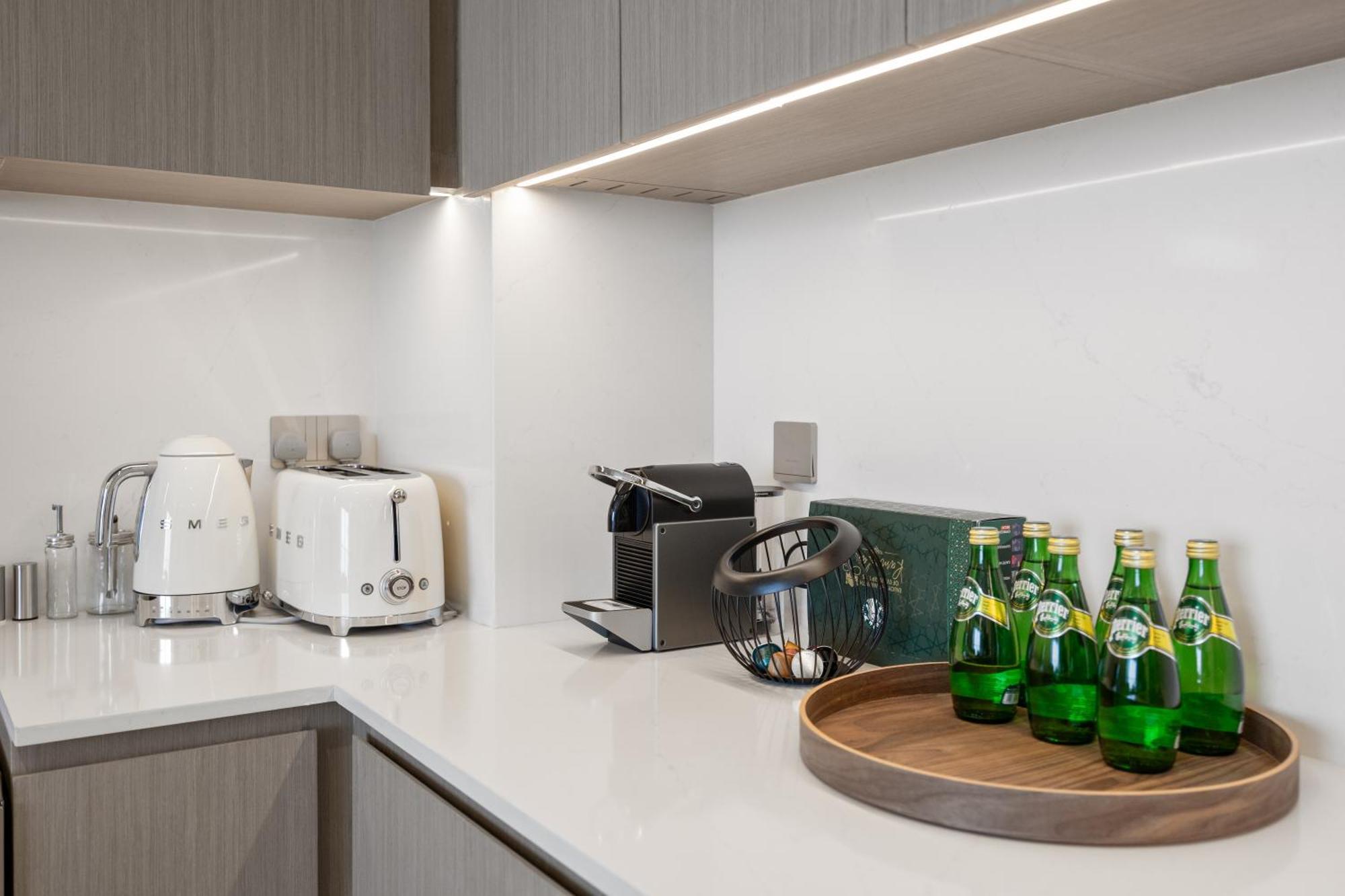Elite Escapes - 2 Bhk Luxurious - Grande Signature Dubai