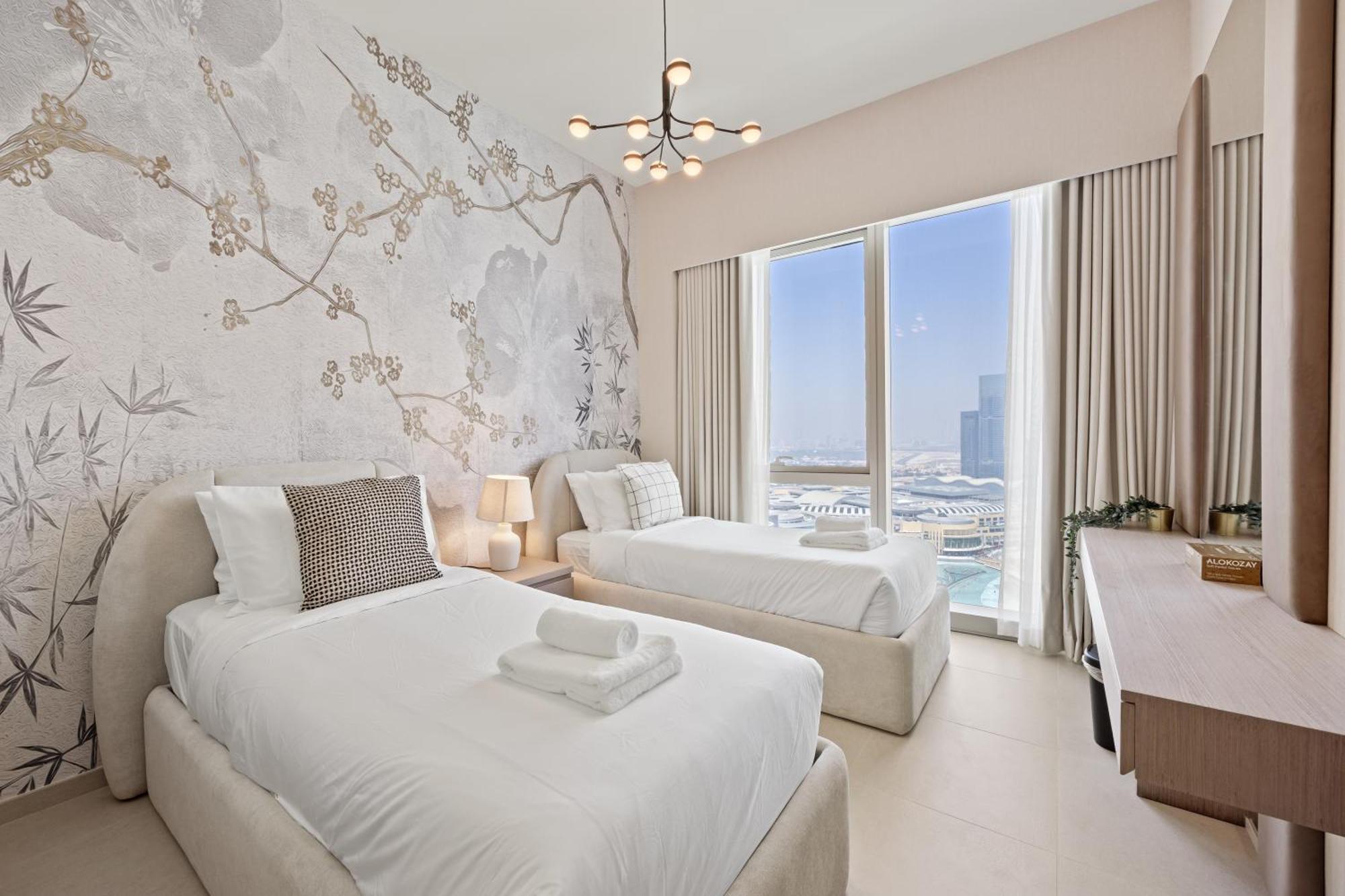 Apartment Elite Escapes - 2 Bhk Luxurious - Grande Signature Dubai
